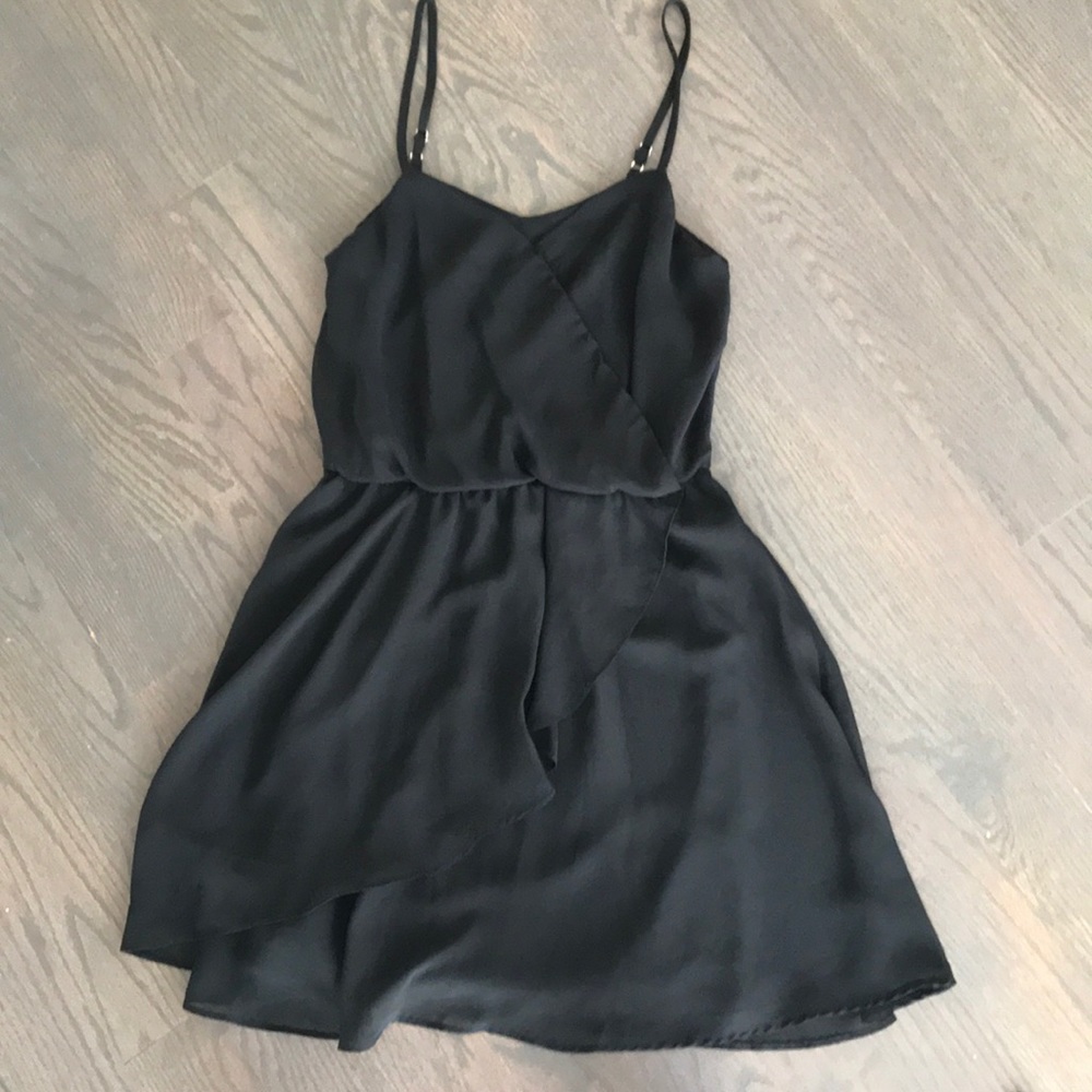 Little black dress size small